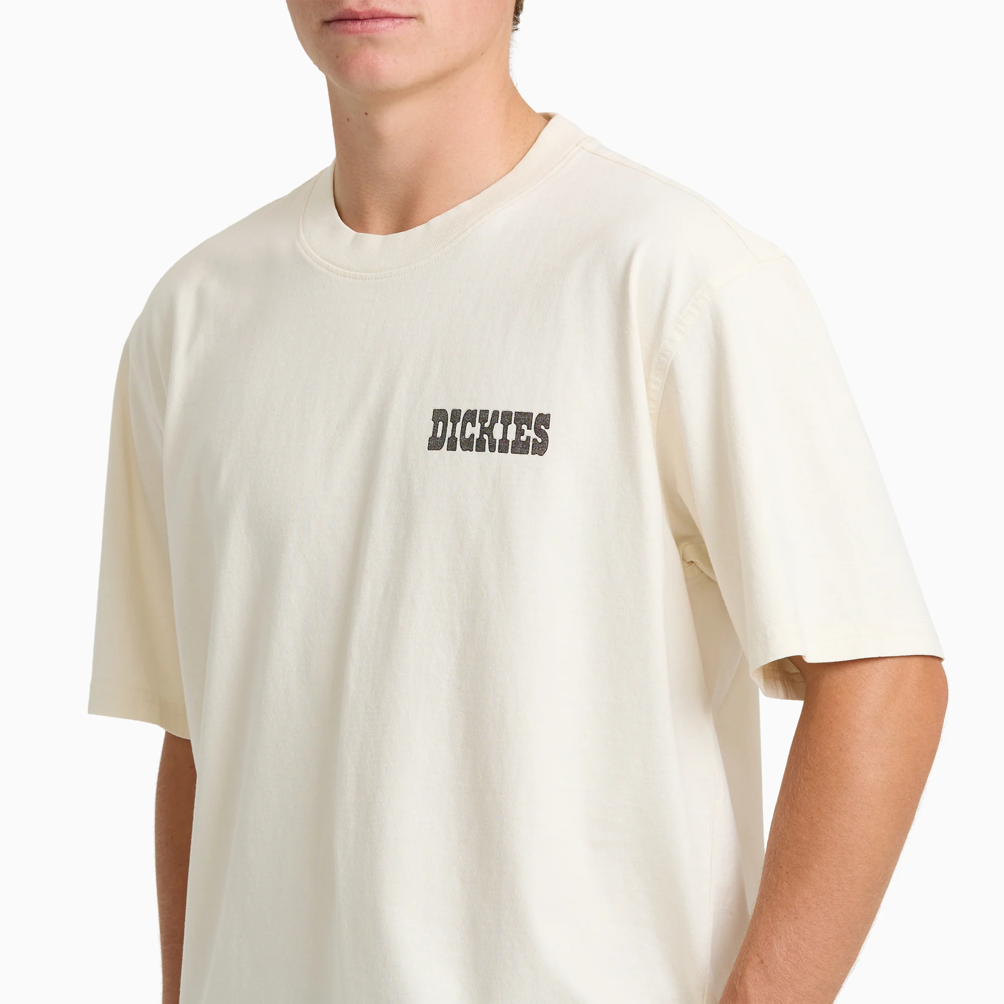 Buchtell Short Sleeve Graphic T-Shirt - Image 5
