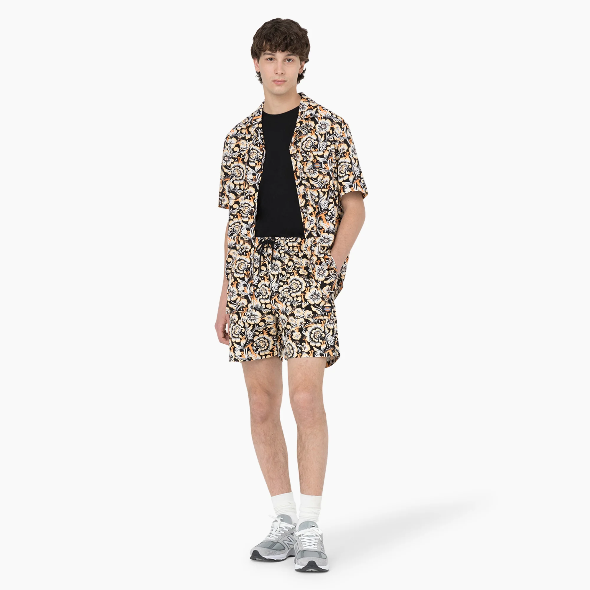 Roseburg Relaxed Fit Shorts, 7" - Image 5