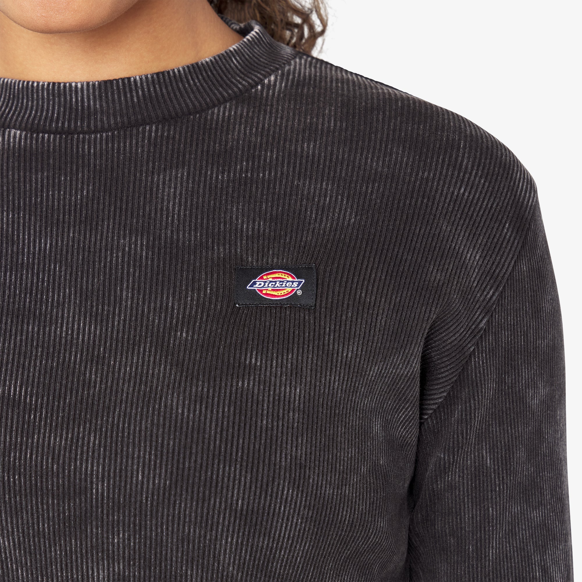 Women’s Newington Long Sleeve T-Shirt - Image 7