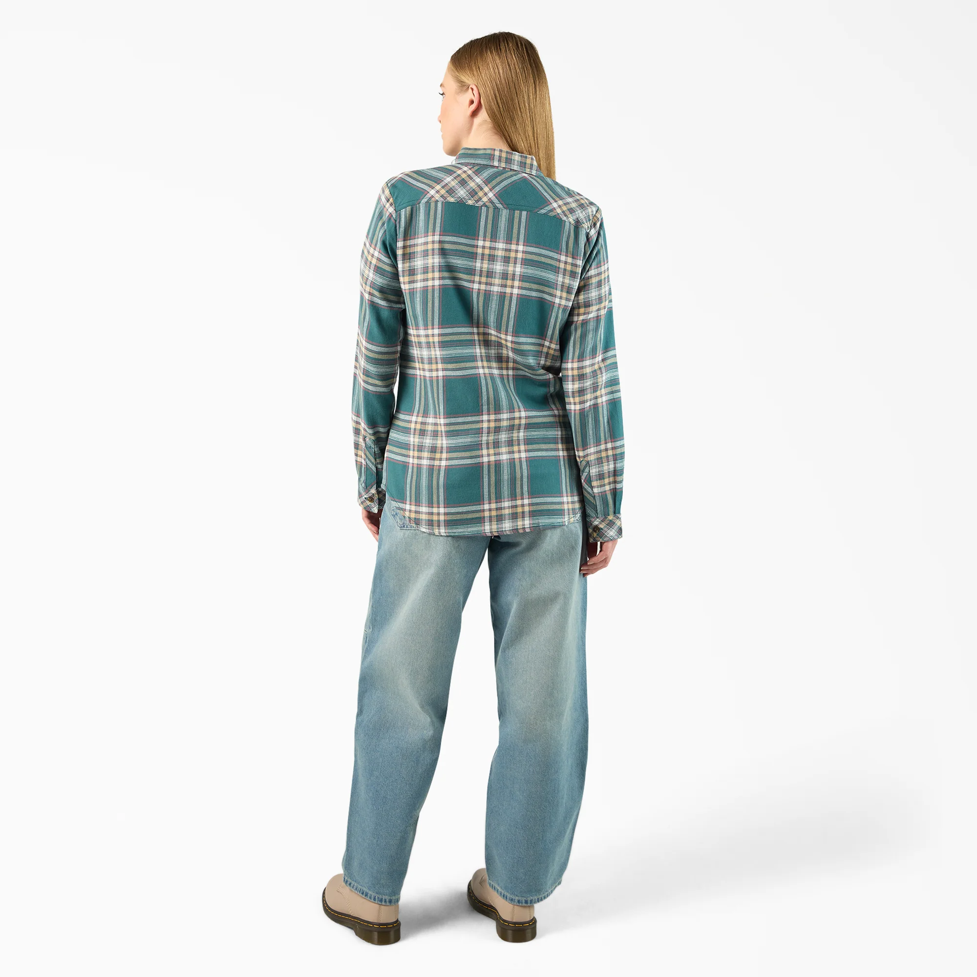 Women's Plaid Flannel Long Sleeve Shirt - Image 5
