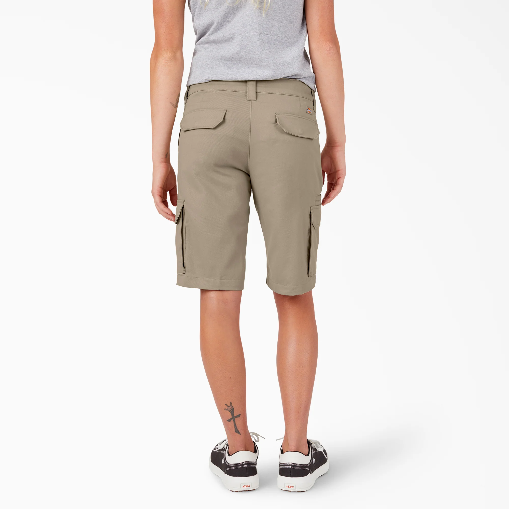 Women's Relaxed Fit Cargo Shorts, 11" - Image 2