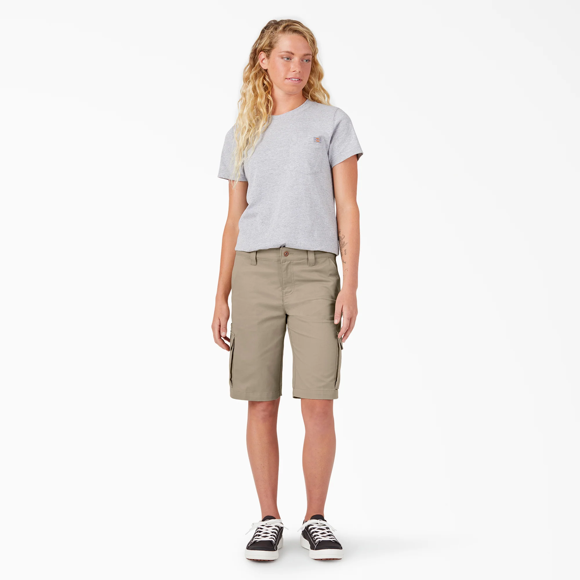 Women's Relaxed Fit Cargo Shorts, 11" - Image 4